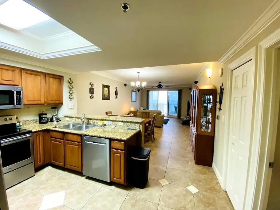 Beautiful Destin Beach View Condo
